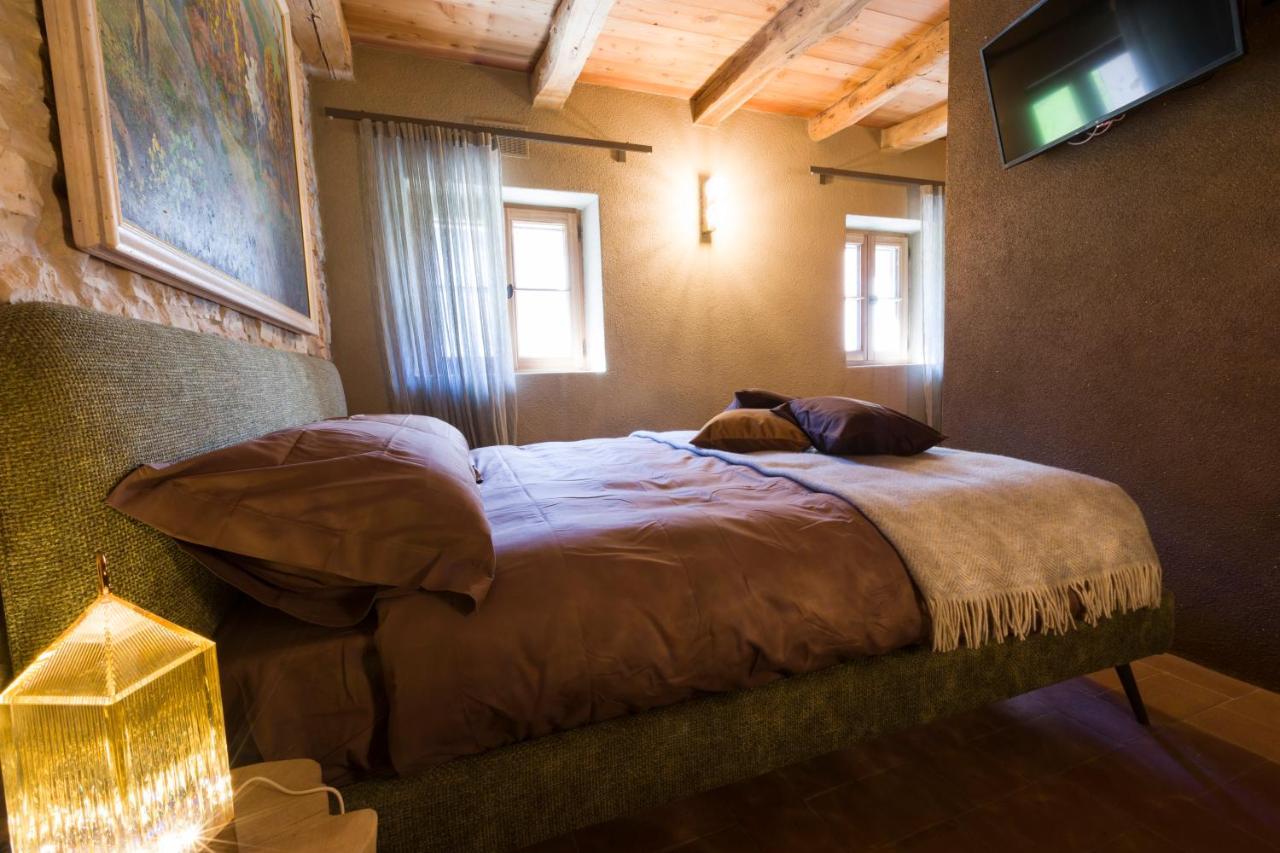 Dimora Grotta Azzurra Hotel Tiago ภายนอก รูปภาพ